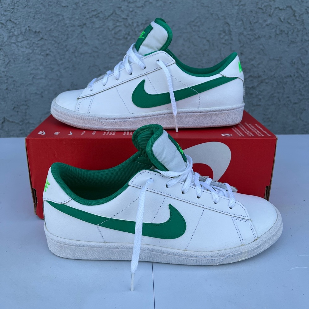 Nike Tennis Classic Sneakers